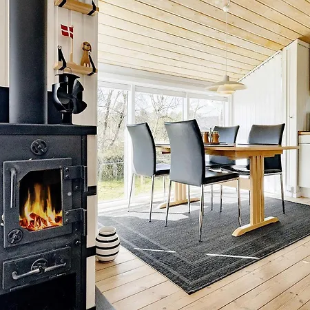 5 Person In Jerup-by Traum